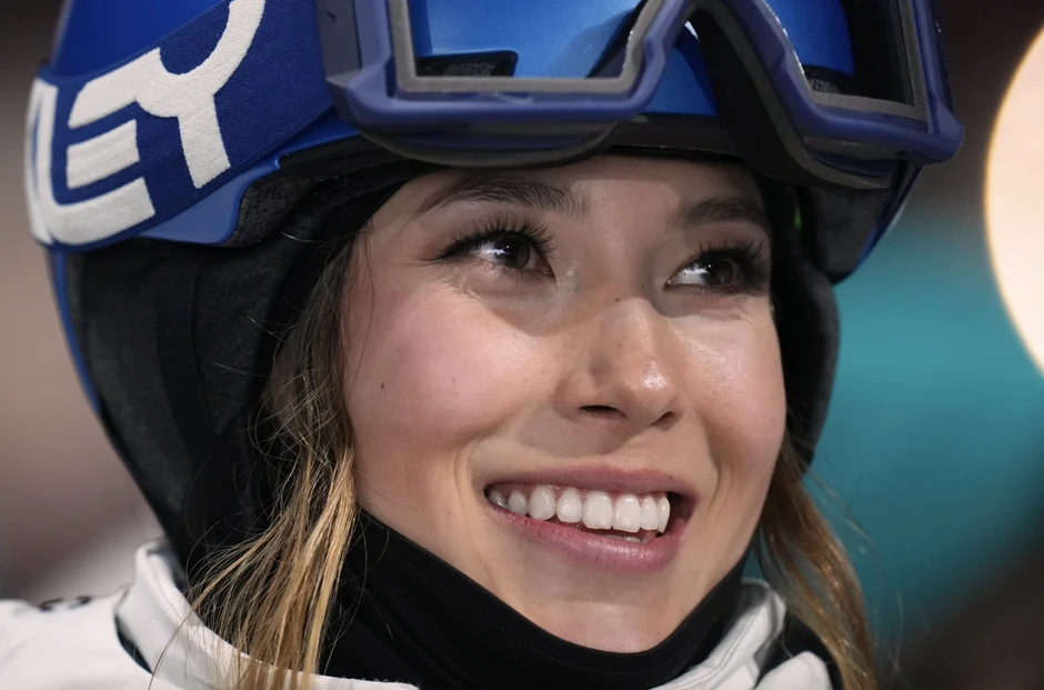 'Công chúa tuyết' Eileen Gu tiết lộ điều đặc biệt sau 6 lần giành huy chương Olympic 'Công chúa tuyết' Eileen Gu tiết lộ điều đặc biệt sau 6 lần giành huy chương Olympic