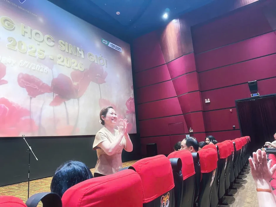 Công đoàn Đài THVN tuyên dương học sinh giỏi năm học 2025 - 2026 Công đoàn Đài THVN tuyên dương học sinh giỏi năm học 2025 - 2026