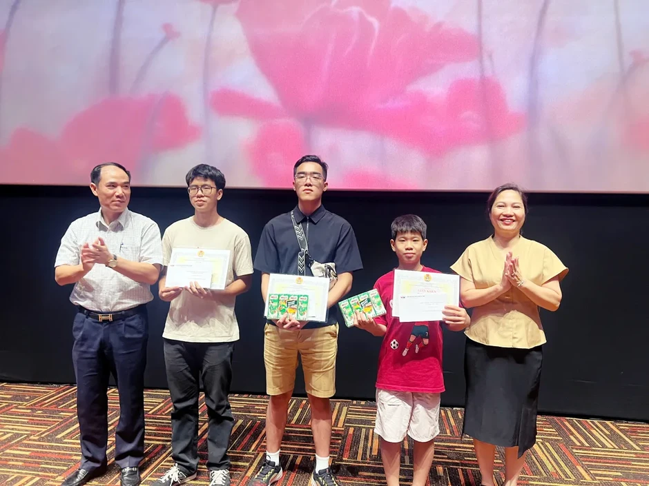 Công đoàn Đài THVN tuyên dương học sinh giỏi năm học 2025 - 2026 Công đoàn Đài THVN tuyên dương học sinh giỏi năm học 2025 - 2026