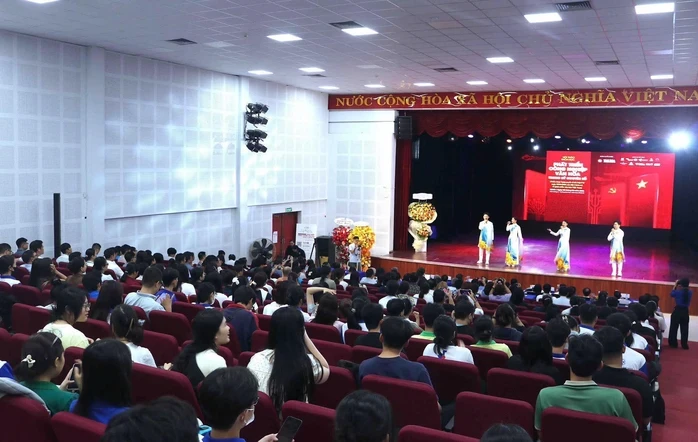 Công nghiệp văn hóa cần thêm những cú hích mới mạnh mẽ hơn Công nghiệp văn hóa cần thêm những cú hích mới mạnh mẽ hơn