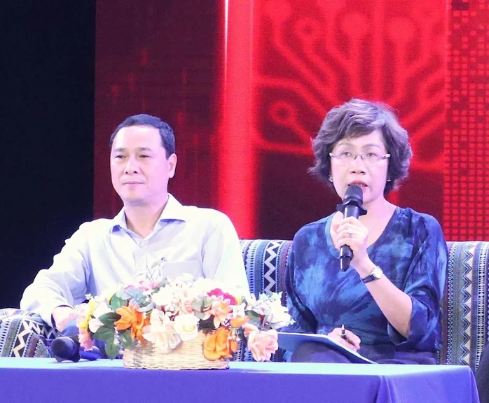 Công nghiệp văn hóa cần thêm những cú hích mới mạnh mẽ hơn Công nghiệp văn hóa cần thêm những cú hích mới mạnh mẽ hơn