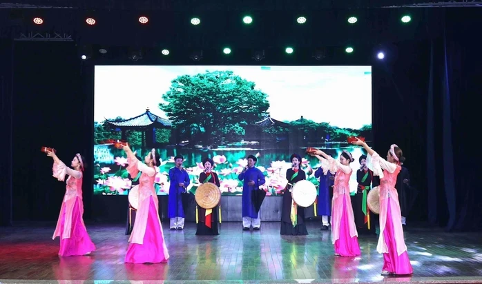Công nghiệp văn hóa cần thêm những cú hích mới mạnh mẽ hơn Công nghiệp văn hóa cần thêm những cú hích mới mạnh mẽ hơn