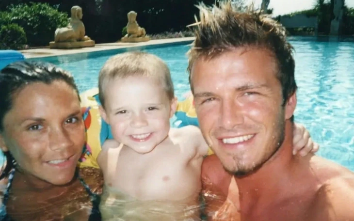 Cruz Beckham bóng gió anh trai Brooklyn 'làm tan nát trái tim mẹ'? Cruz Beckham bóng gió anh trai Brooklyn 'làm tan nát trái tim mẹ'?