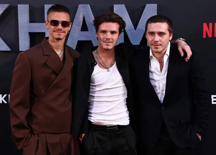 Cruz Beckham bóng gió anh trai Brooklyn 'làm tan nát trái tim mẹ'? Cruz Beckham bóng gió anh trai Brooklyn 'làm tan nát trái tim mẹ'?