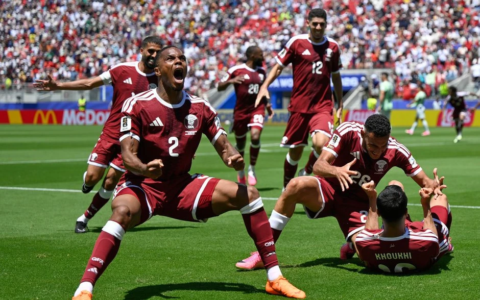 Cục diện Bảng B FIFA World Cup 2026™: Canada và Thụy Sĩ có lợi thế song cuộc đua vé đi tiếp vẫn hấp dẫn Cục diện Bảng B FIFA World Cup 2026™: Canada và Thụy Sĩ có lợi thế song cuộc đua vé đi tiếp vẫn hấp dẫn