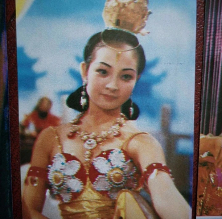Cung nữ trong "Tây du ký": Đỗ 2 trường đại học, trở thành nhà thiết kế nổi tiếng Cung nữ trong "Tây du ký": Đỗ 2 trường đại học, trở thành nhà thiết kế nổi tiếng