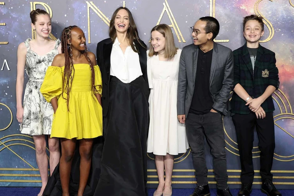 Cuộc chiến hậu ly hôn của Brad Pitt và Angelina Jolie lại căng thẳng Cuộc chiến hậu ly hôn của Brad Pitt và Angelina Jolie lại căng thẳng