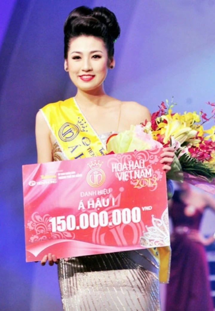 Cuộc sống của 'Á hậu có gương mặt phúc hậu nhất Việt Nam' sau 8 năm lấy chồng Cuộc sống của 'Á hậu có gương mặt phúc hậu nhất Việt Nam' sau 8 năm lấy chồng
