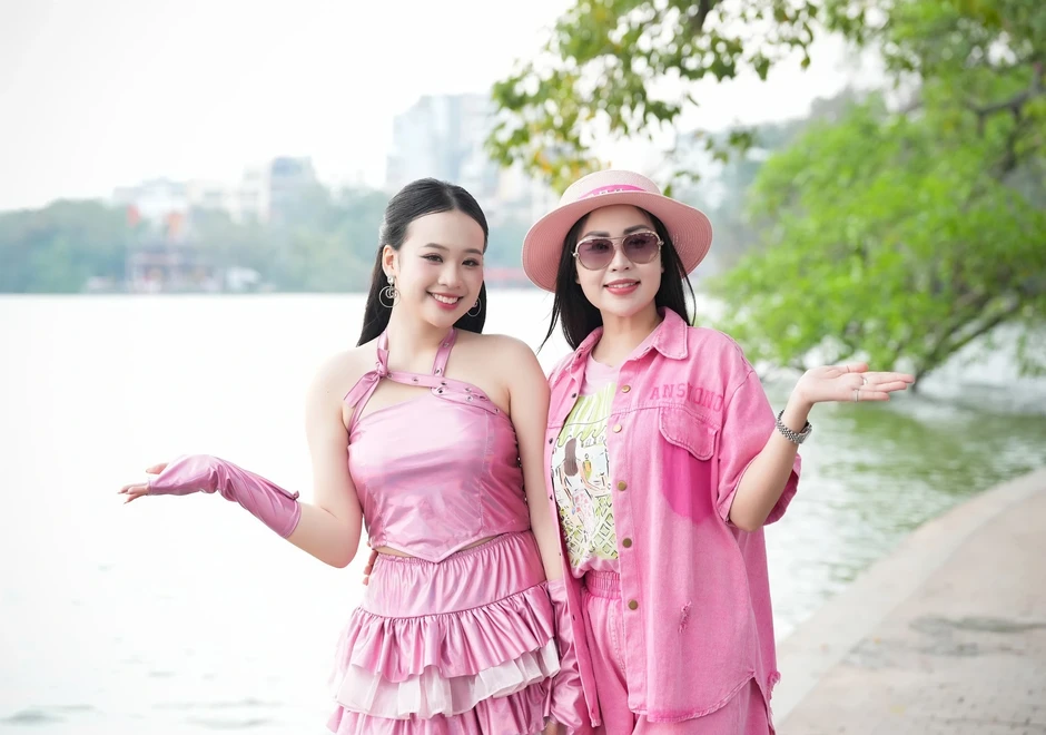 Cuộc sống của nữ sinh 17 tuổi giành giải nhất Tiếng hát Hà Nội Cuộc sống của nữ sinh 17 tuổi giành giải nhất Tiếng hát Hà Nội