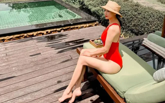 Cuộc sống giàu có trong biệt thự hơn 400 tỷ ở TP.HCM của Hà Kiều Anh SN 1976 Cuộc sống giàu có trong biệt thự hơn 400 tỷ ở TP.HCM của Hà Kiều Anh SN 1976