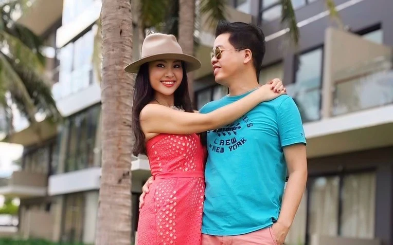 Cuộc sống viên mãn của "ông hoàng nhạc đỏ" kín tiếng bậc nhất showbiz Việt