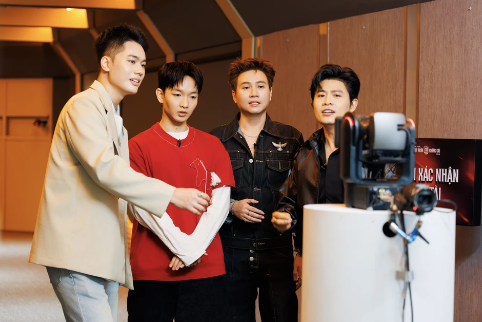 Đại Nghĩa gây chú ý với màn lộn ngược 20 giây ở show "Anh trai" Đại Nghĩa gây chú ý với màn lộn ngược 20 giây ở show "Anh trai"