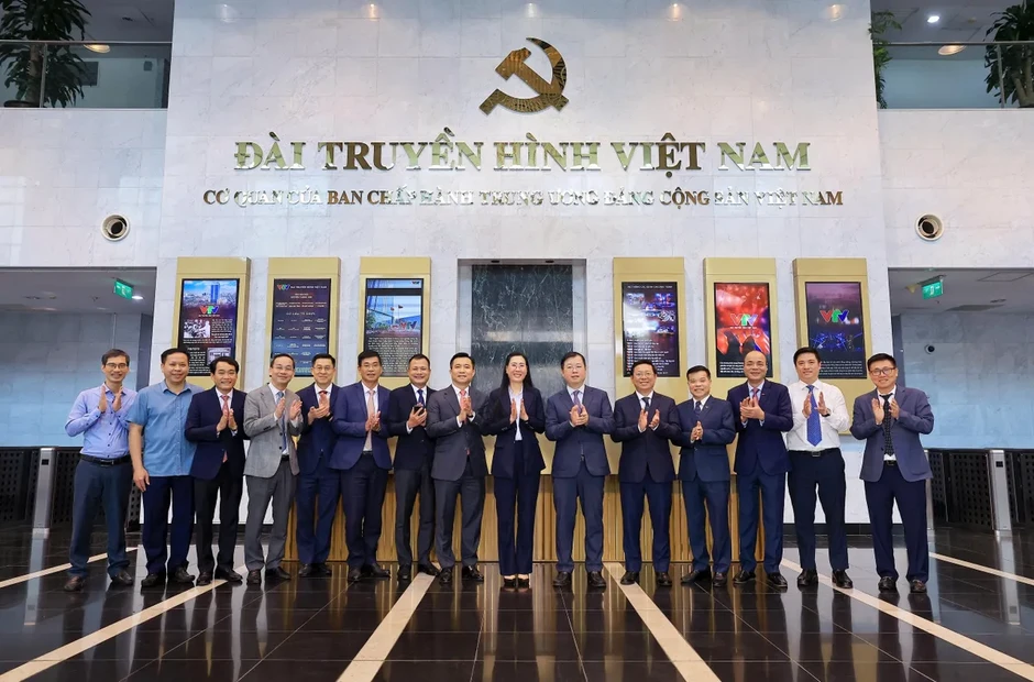 Đài THVN triển khai Quyết định của Bộ Chính trị về chức năng, nhiệm vụ, tổ chức bộ máy và công tác cán bộ Đài THVN triển khai Quyết định của Bộ Chính trị về chức năng, nhiệm vụ, tổ chức bộ máy và công tác cán bộ
