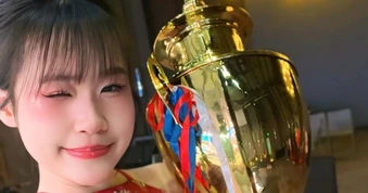 Đàm Thủy Tiên giành cúp vàng tại Liên hoan Nghệ thuật quốc tế châu Á - Thái Bình Dương