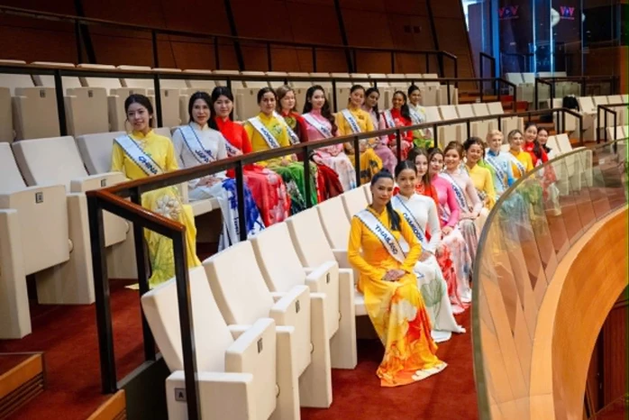 Dàn mỹ nhân quốc tế tìm hiểu di sản văn hóa Việt Nam Dàn mỹ nhân quốc tế tìm hiểu di sản văn hóa Việt Nam