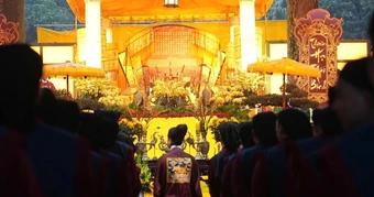 Dâng hương khai Xuân Bính Ngọ tại Điện Kính Thiên, Hoàng thành Thăng Long