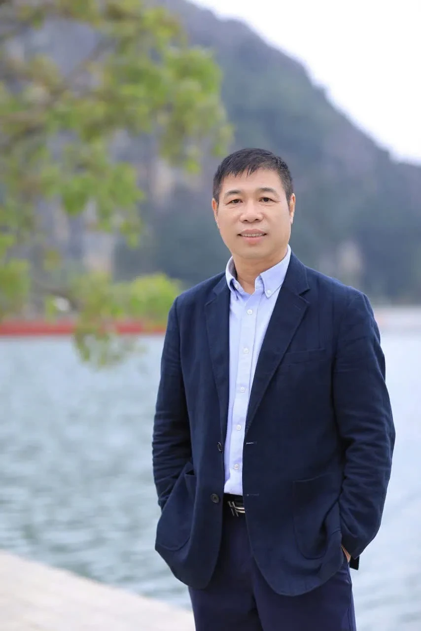 Đạo diễn Bùi Thái Dương: “20 năm một chữ duyên và rất nhiều lần toát mồ hôi hột" Đạo diễn Bùi Thái Dương: “20 năm một chữ duyên và rất nhiều lần toát mồ hôi hột"