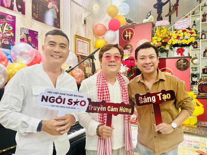 Đạo diễn Chánh Trực khánh thành Học viện Nghệ thuật Âm nhạc Ngôi sao Đạo diễn Chánh Trực khánh thành Học viện Nghệ thuật Âm nhạc Ngôi sao