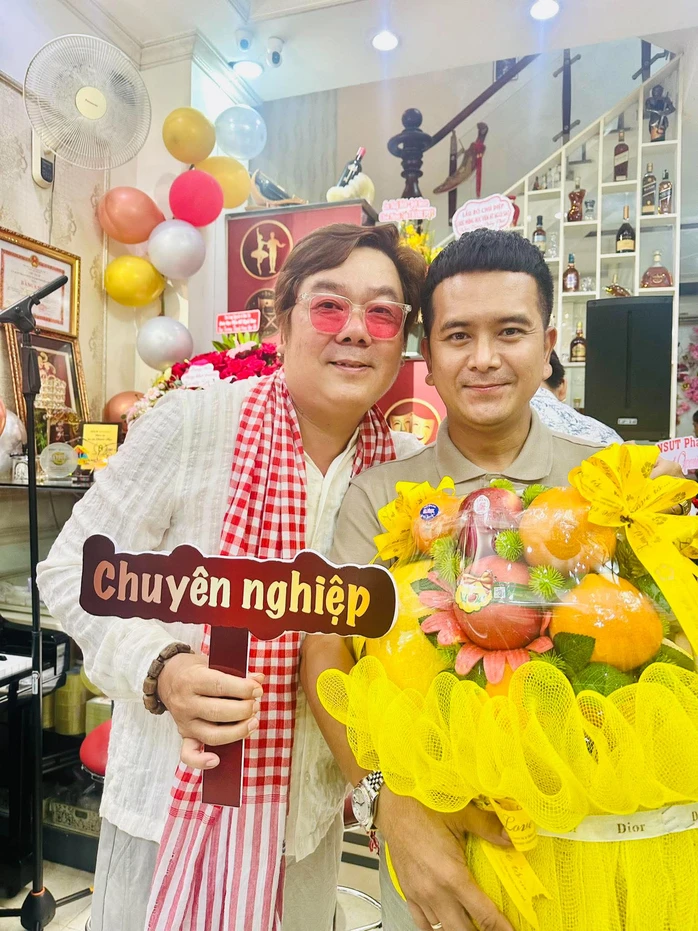 Đạo diễn Chánh Trực khánh thành Học viện Nghệ thuật Âm nhạc Ngôi sao Đạo diễn Chánh Trực khánh thành Học viện Nghệ thuật Âm nhạc Ngôi sao