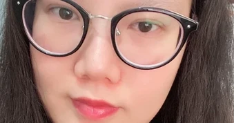 Đạo diễn Minh Nguyệt dốc sức cho triển lãm tranh của con gái - họa sĩ Moon