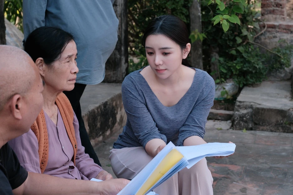 Đạo diễn nói gì khi để Quỳnh Kool khóc "trôi ti-vi" ở phim giờ vàng? Đạo diễn nói gì khi để Quỳnh Kool khóc "trôi ti-vi" ở phim giờ vàng?