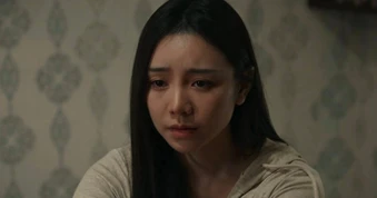 Đạo diễn nói gì khi để Quỳnh Kool khóc "trôi ti-vi" ở phim giờ vàng?