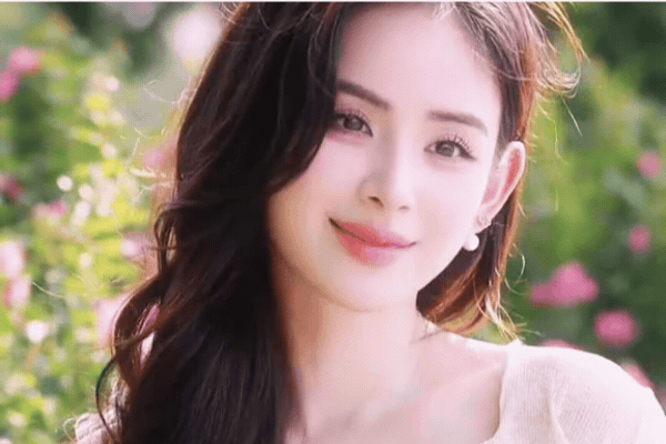 Dâu hào môn Việt có gương mặt tinh tuý giống từ Kim Tae Hee - Lưu Diệc Phi đến Cổ Lực Na Trát Dâu hào môn Việt có gương mặt tinh tuý giống từ Kim Tae Hee - Lưu Diệc Phi đến Cổ Lực Na Trát