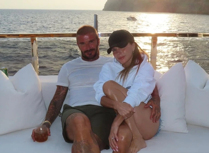 David Beckham đón tuổi 51 với gia đình nhưng vẫn vắng Brooklyn David Beckham đón tuổi 51 với gia đình nhưng vẫn vắng Brooklyn