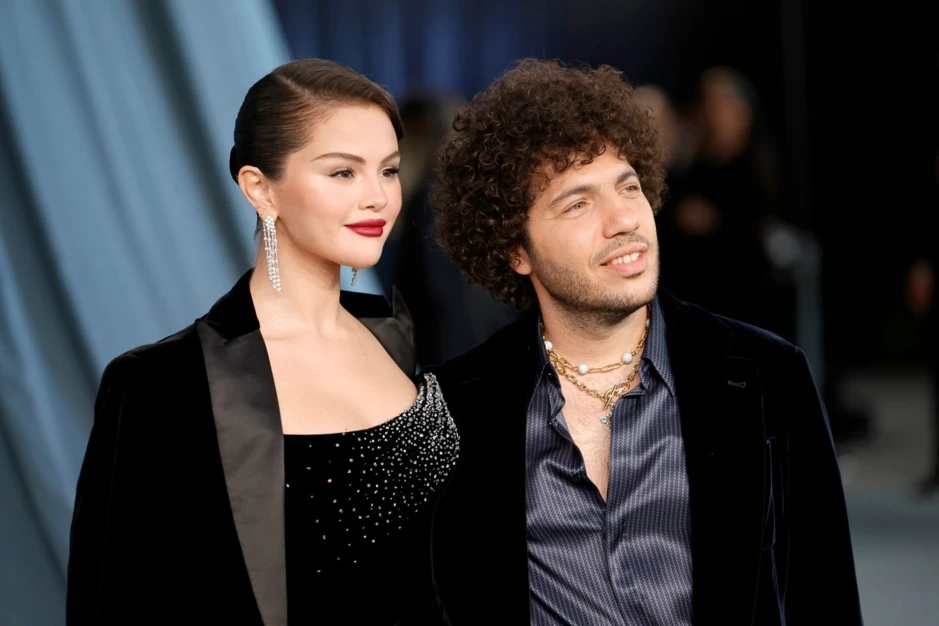 Dậy sóng tin Selena Gomez livestream tuyên bố ly hôn trong nước mắt vì bị chồng "cắm sừng", tiểu tam là nữ TikToker 21 tuổi?