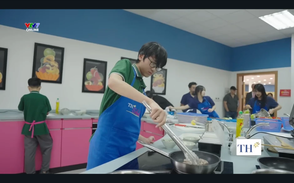 Dạy trẻ về dinh dưỡng: Vì sao những lời nhắc "ăn rau đi con" không còn đủ? Dạy trẻ về dinh dưỡng: Vì sao những lời nhắc "ăn rau đi con" không còn đủ?