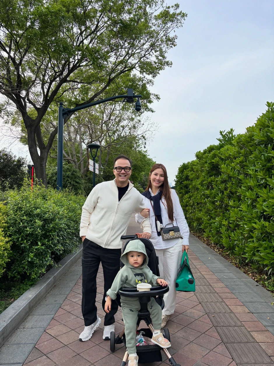 Diễm My 9X tiết lộ cuộc sống sau khi kết hôn với chồng doanh nhân Diễm My 9X tiết lộ cuộc sống sau khi kết hôn với chồng doanh nhân