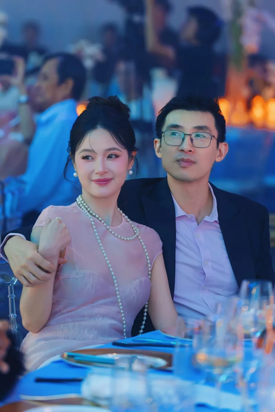 Điểm tin sao Việt: Midu tận hưởng cuộc sống vợ chồng son