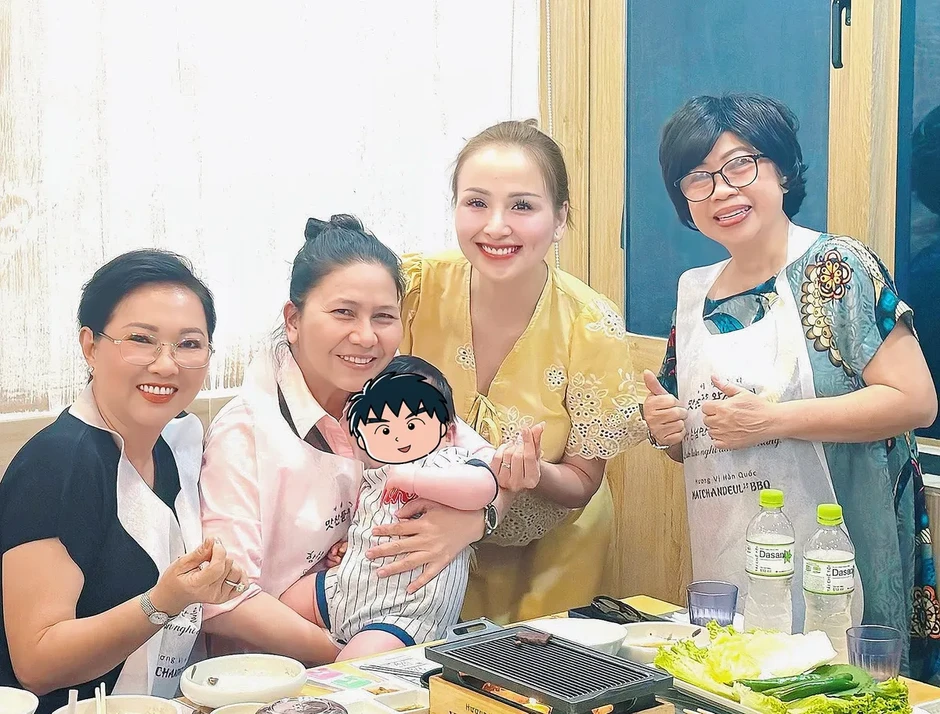 Điểm tin sao Việt: Quốc Thiên đón tuổi mới ở Úc Điểm tin sao Việt: Quốc Thiên đón tuổi mới ở Úc