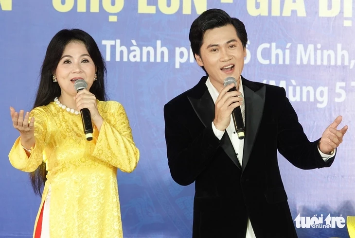 Diễn lại Cung đàn nước mắt, nhớ Vũ Linh, Phương Hồng Thủy hơn 30 năm trước Diễn lại Cung đàn nước mắt, nhớ Vũ Linh, Phương Hồng Thủy hơn 30 năm trước
