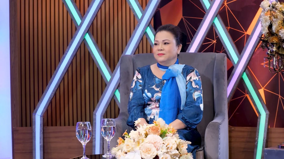 Diễn viên gạo cội miền Nam nhắc đàn em: "Tôi nói thẳng, coi chừng không lụt nghề"