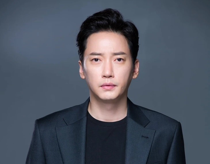 Diễn viên Lee Sang Bo đột ngột qua đời