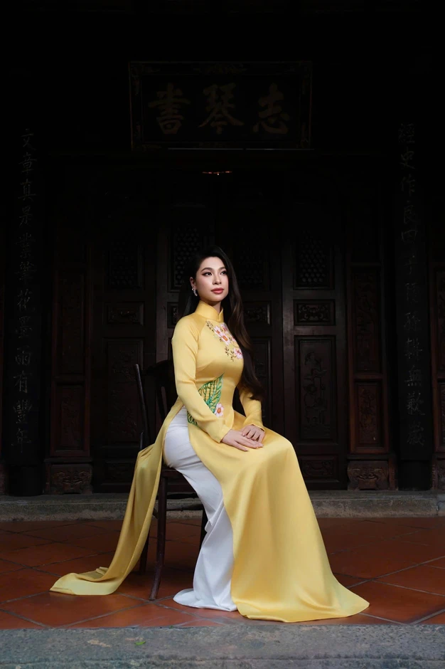 Diễn viên Lý Hương tiết lộ về cách giáo dục con gái Diễn viên Lý Hương tiết lộ về cách giáo dục con gái