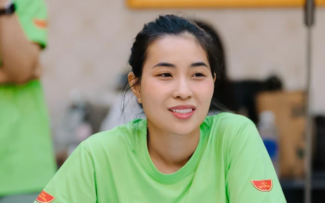 Diễn viên Phạm Yến tái xuất với vai Hoàng hậu Thi Thi, NSND Trịnh Kim Chi nói thẳng: "Chị tin em" Diễn viên Phạm Yến tái xuất với vai Hoàng hậu Thi Thi, NSND Trịnh Kim Chi nói thẳng: "Chị tin em"