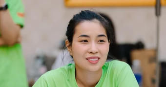 Diễn viên Phạm Yến tái xuất với vai Hoàng hậu Thi Thi, NSND Trịnh Kim Chi nói thẳng: "Chị tin em"