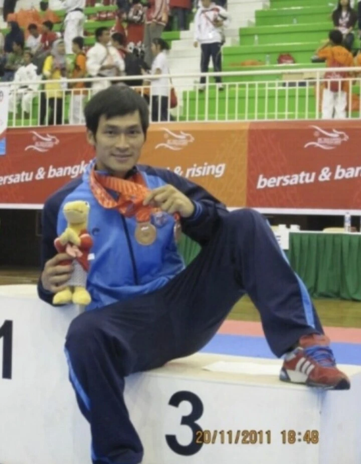 Diễn viên phim 300 tỷ từng là nhà vô địch SEA Games, 10 năm chạy shipper ở Mỹ Diễn viên phim 300 tỷ từng là nhà vô địch SEA Games, 10 năm chạy shipper ở Mỹ