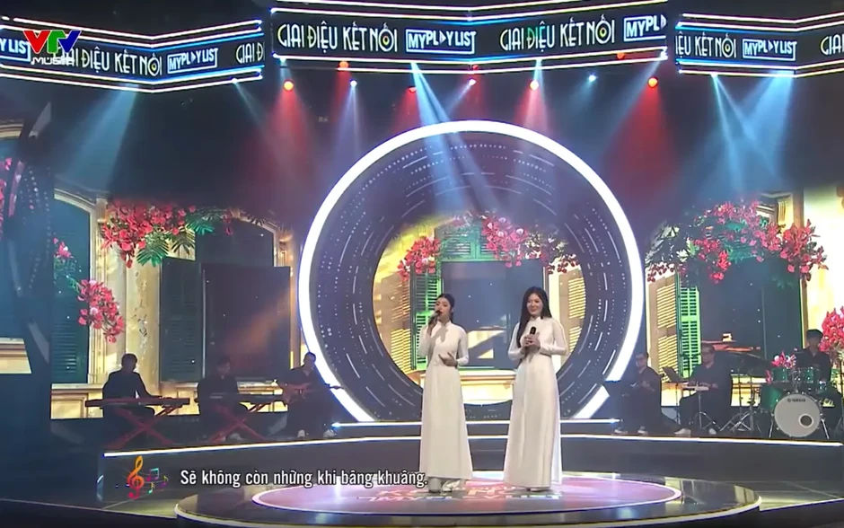 Diễn viên Thanh Hương song ca cùng Võ Hoài Anh gợi ký ức mùa chia tay đầy cảm xúc Diễn viên Thanh Hương song ca cùng Võ Hoài Anh gợi ký ức mùa chia tay đầy cảm xúc