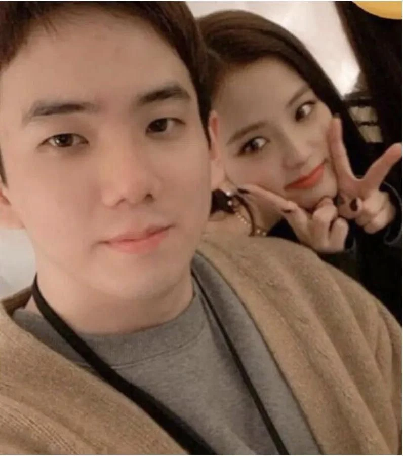 Dispatch vào cuộc vụ anh trai Jisoo bị bắt: Có ý đồ tấn công tình dục hay bị "gài"? Dispatch vào cuộc vụ anh trai Jisoo bị bắt: Có ý đồ tấn công tình dục hay bị "gài"?