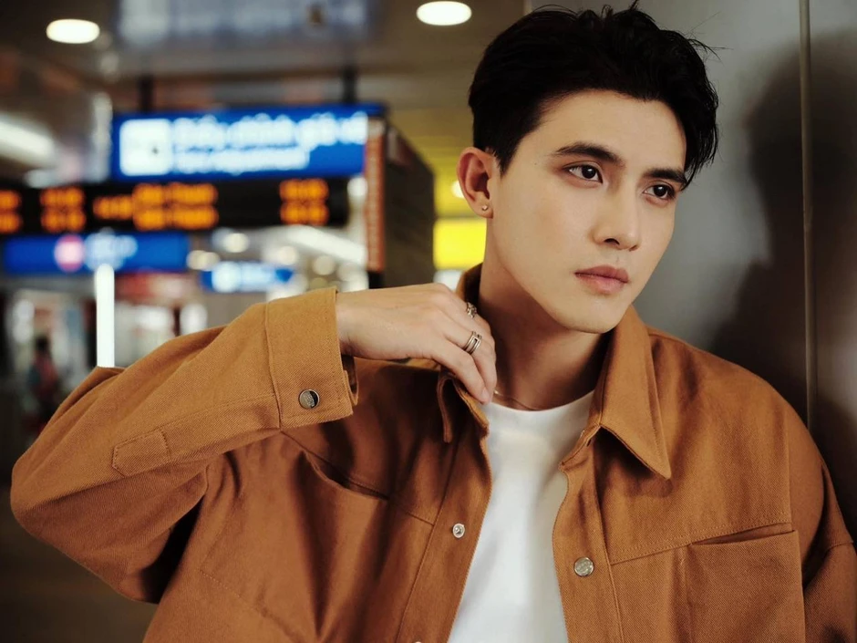 Đoạn clip đang viral của Trần Ngọc Vàng khiến netizen tranh cãi Đoạn clip đang viral của Trần Ngọc Vàng khiến netizen tranh cãi