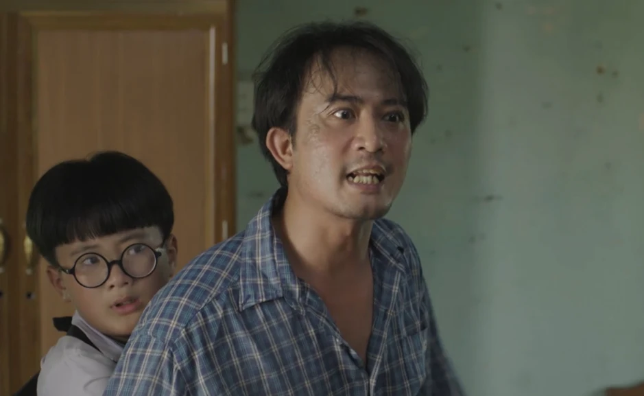 Doãn Quốc Đam xin lỗi Huyền Lizzie Doãn Quốc Đam xin lỗi Huyền Lizzie