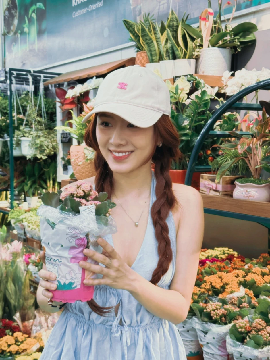 Đời thật nữ nạn nhân mặc áo số 371 trong Trại Buôn Người Đời thật nữ nạn nhân mặc áo số 371 trong Trại Buôn Người