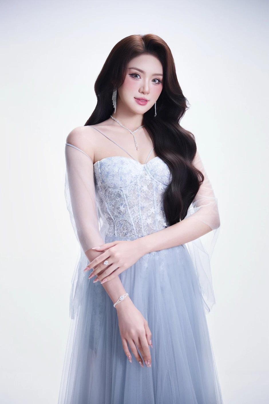 Đời thường của tân Miss World Vietnam Phương Oanh Đời thường của tân Miss World Vietnam Phương Oanh