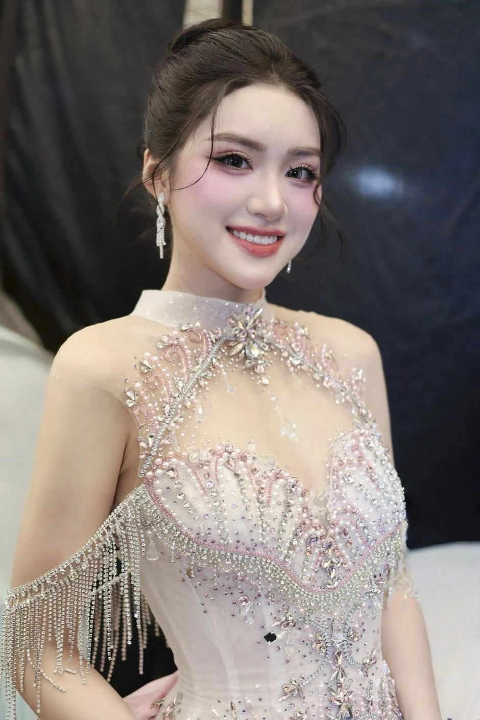 Đời thường của tân Miss World Vietnam Phương Oanh Đời thường của tân Miss World Vietnam Phương Oanh