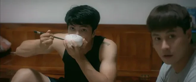 Đồng hồ đếm ngược: Chiến là "gu" của các bà, các chị Đồng hồ đếm ngược: Chiến là "gu" của các bà, các chị