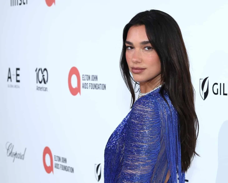 Dua Lipa kiện Samsung vì sử dụng hình ảnh trái phép Dua Lipa kiện Samsung vì sử dụng hình ảnh trái phép