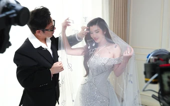 Đúng tối 26/9, nữ doanh nhân 37 tuổi chuẩn bị đám cưới với Akira Phan